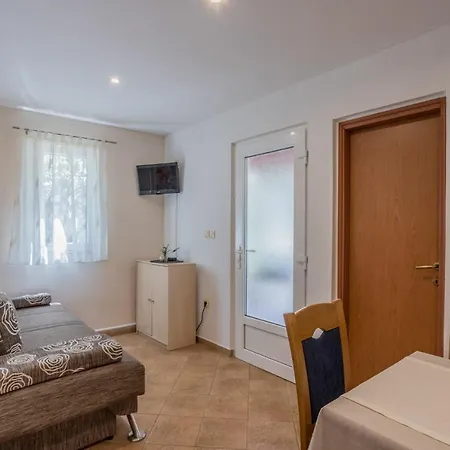 House Oliva With Private Pool And Large Garden Casa de Férias *